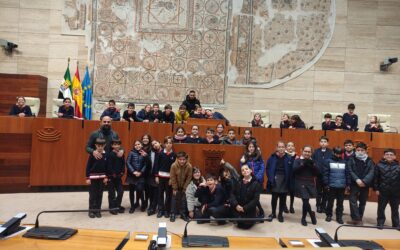 4ºPRIM visita la Asamblea de Extremadura