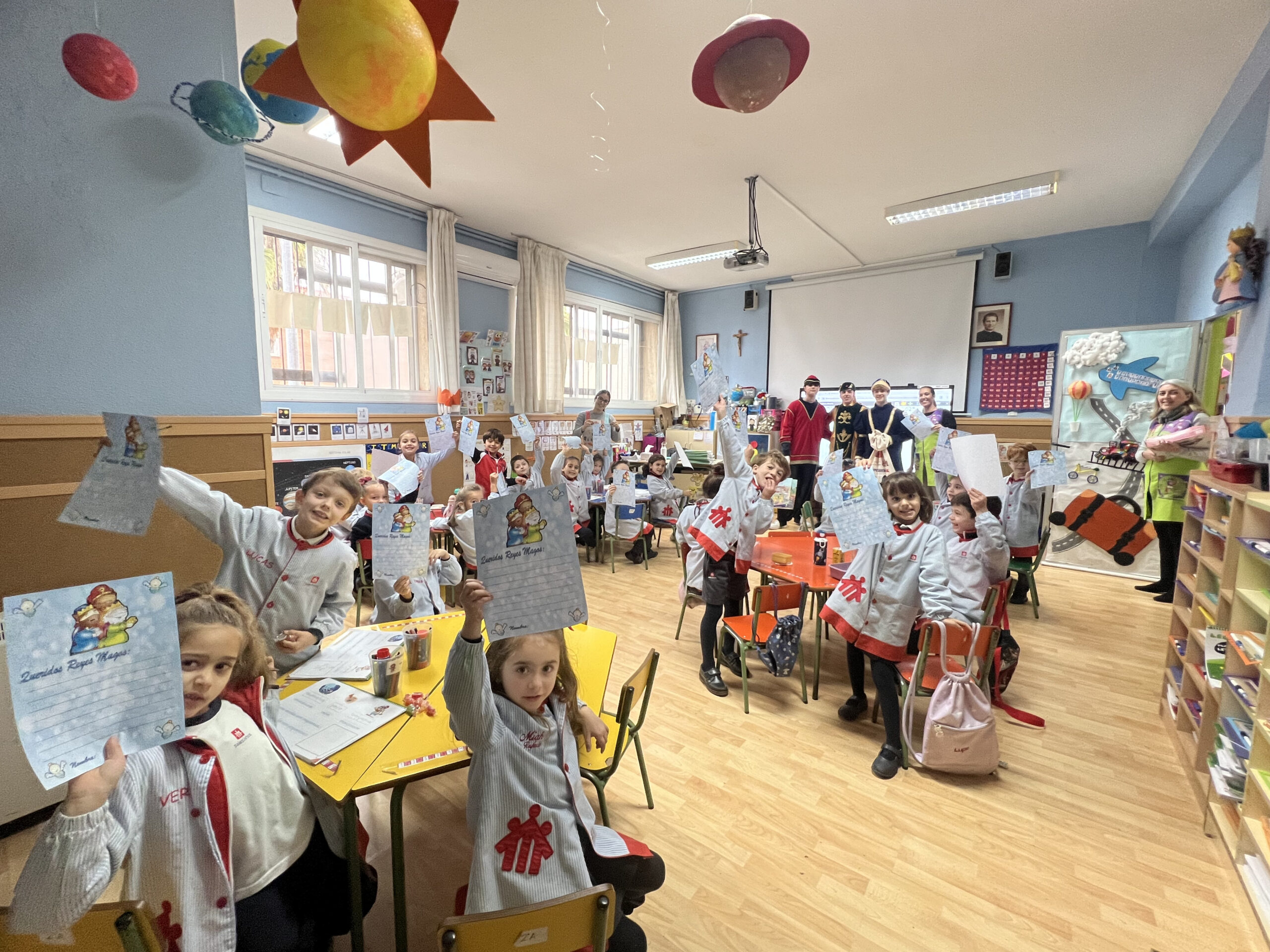 12_Entrega de cartas pajes RRMM