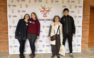 Tres alumnos en Olimpiada de Química