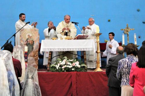 041 Eucaristia-y-procesion