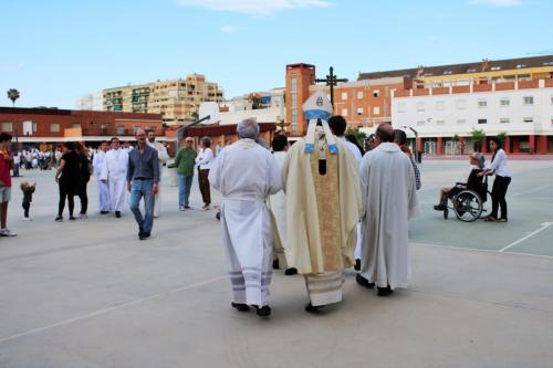 089 Eucaristia-y-procesion