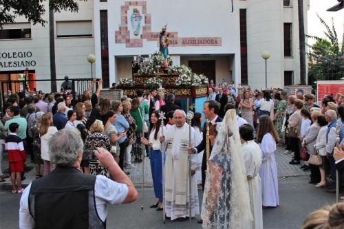 155 Eucaristia-y-procesion