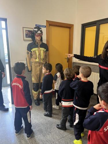 170 1oEP-visita-al-parque-de-bomberos