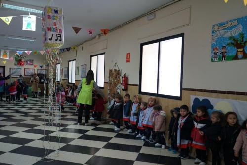Don-Bosco-en-Infantil 100 Pinatas