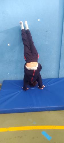 Habilidades-gimnasticas-y-acrobaticas 07