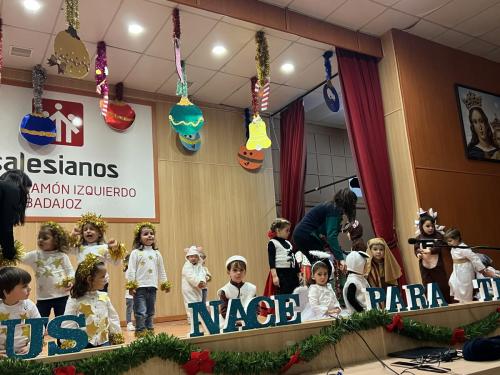 Villancicos-y-premios-Christmas-AMPA-INFANTIL 348
